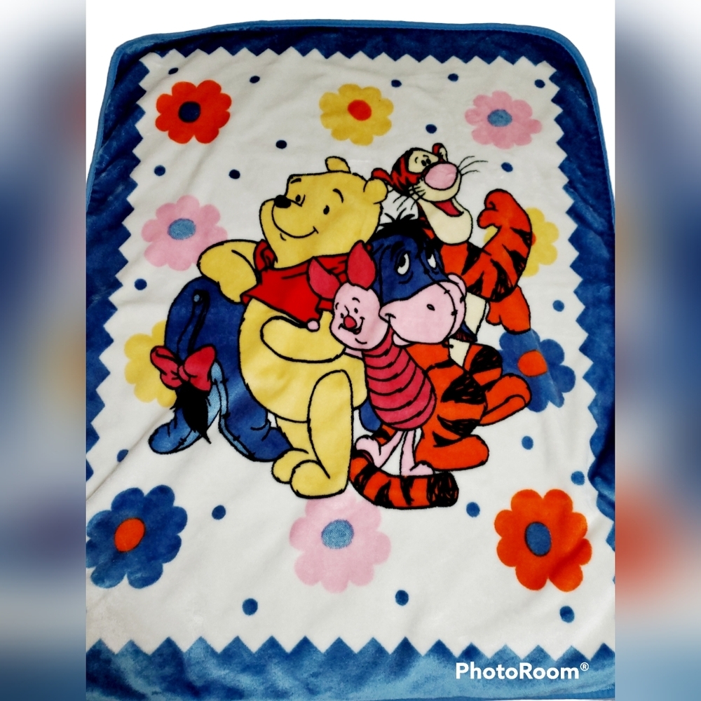 Vintage Disney Winnie The Pooh, Piglet & Friends Baby Blanket w/Flowers …